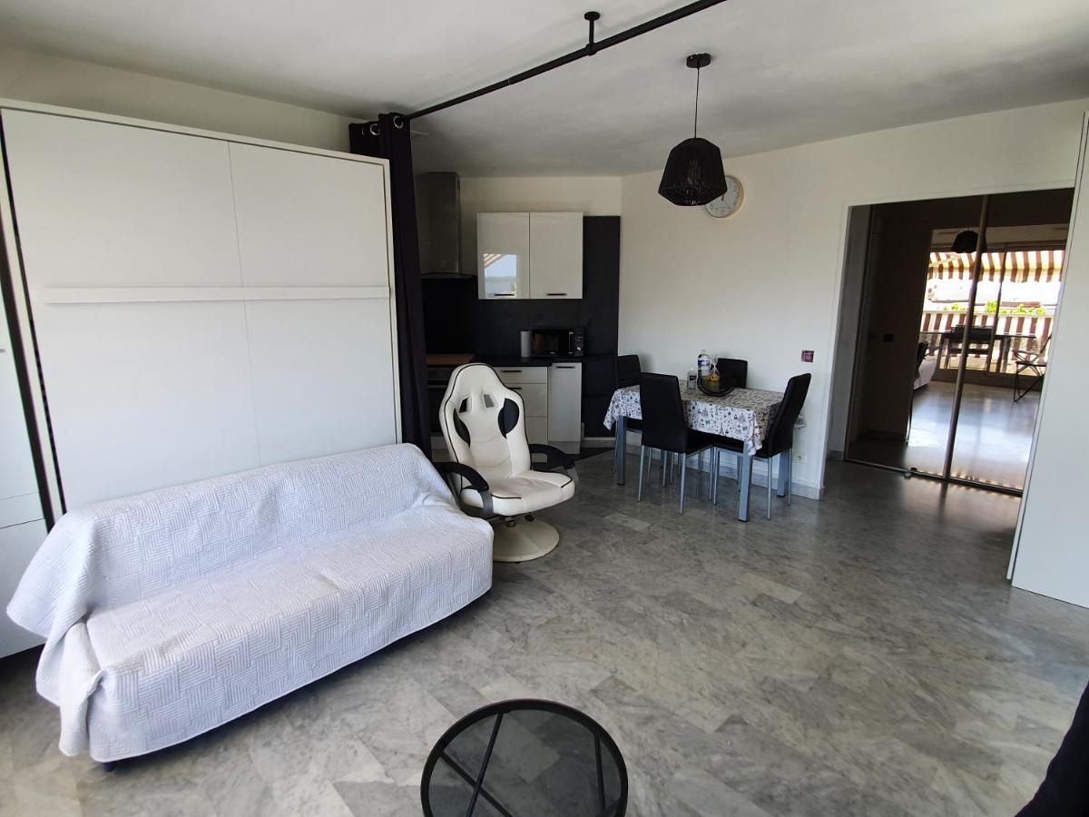 Superbe Appartement Plage Saint-Laurent Du Var Saint-Laurent-du-Var Exterior photo
