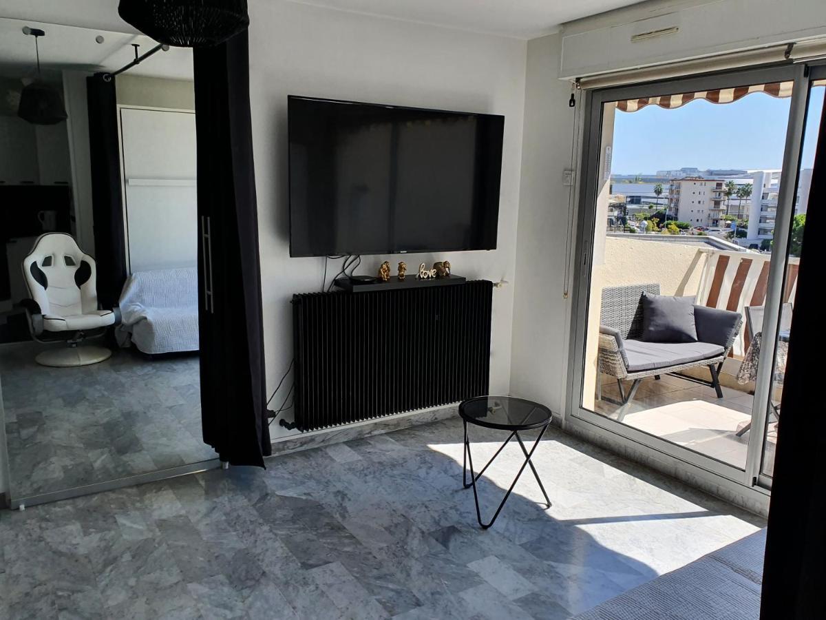 Superbe Appartement Plage Saint-Laurent Du Var Saint-Laurent-du-Var Exterior photo
